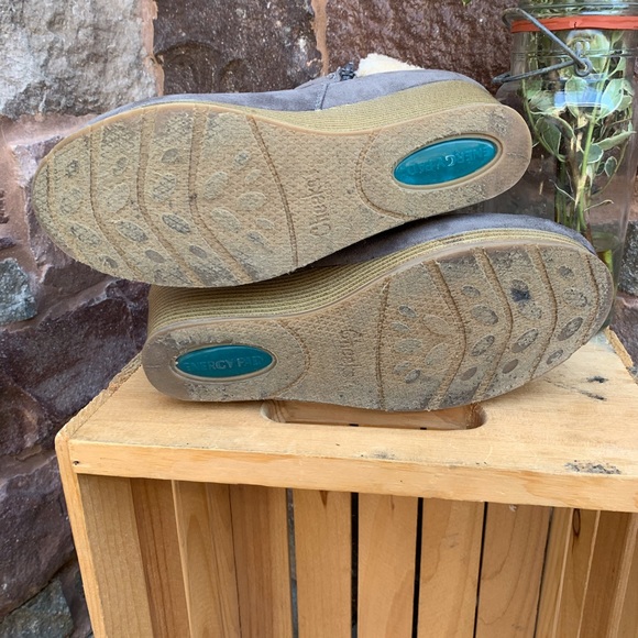 ✨CHEEKS PLATFORM WEDGE FUR TRIM ANKLE BOOTS 8 - Picture 10 of 16